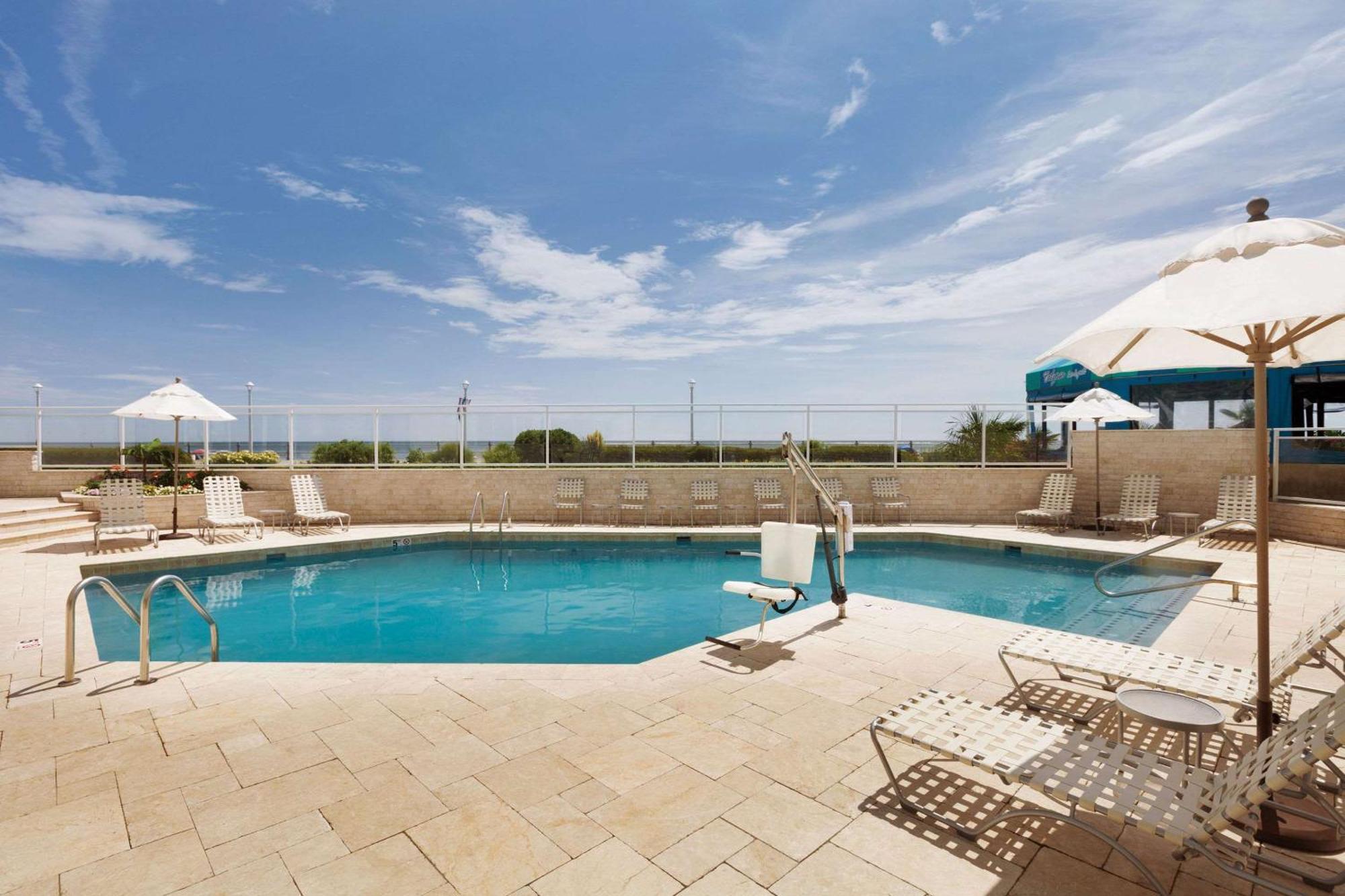 Surfbreak Virginia Beach Oceanfront, Ascend Hotel Collection Extérieur photo